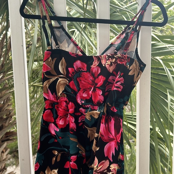 SHEIN small romper - Picture 8 of 10